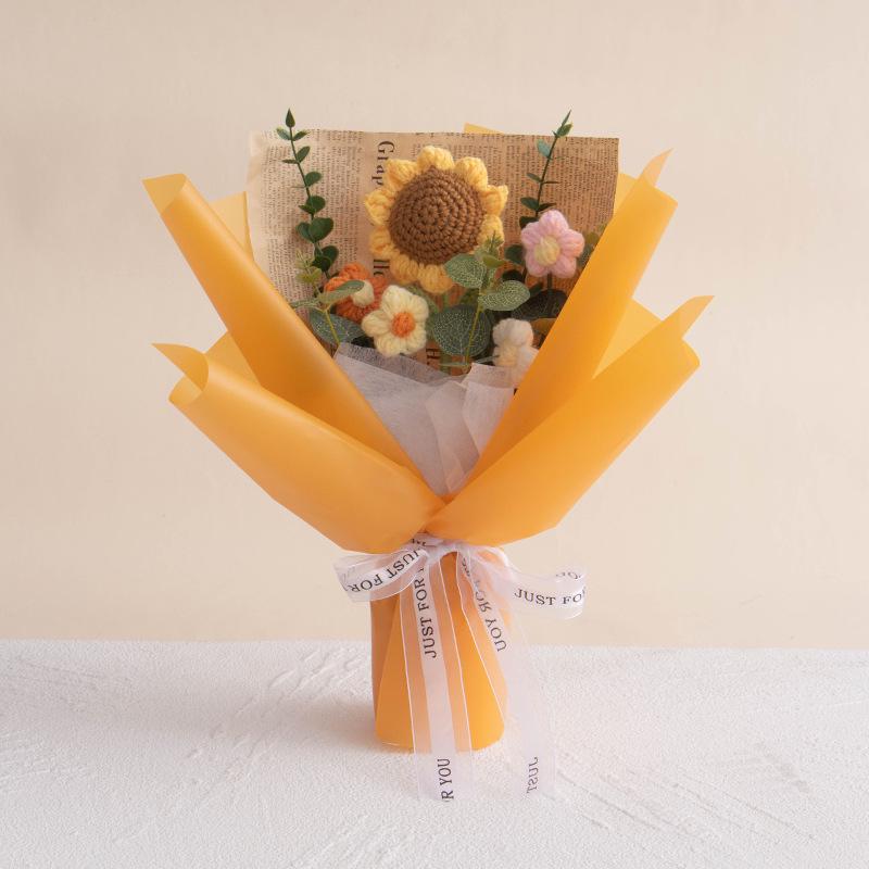 Hand-Knitted Rose Yarn Bouquet - Perfect Birthday or Festival Gift for Friends and Teachers