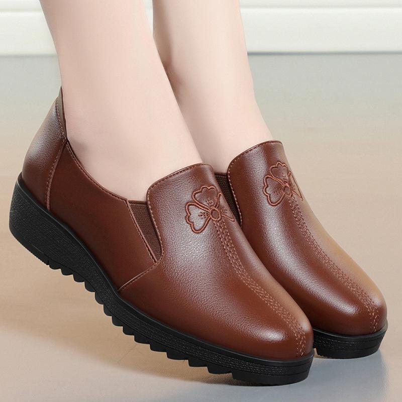 Spring Autumn Women's Round Toe Office Shoes Comfortable Soft Leather Shoes Casual Soft Bottom Outdoor Trendy Flat Shoes