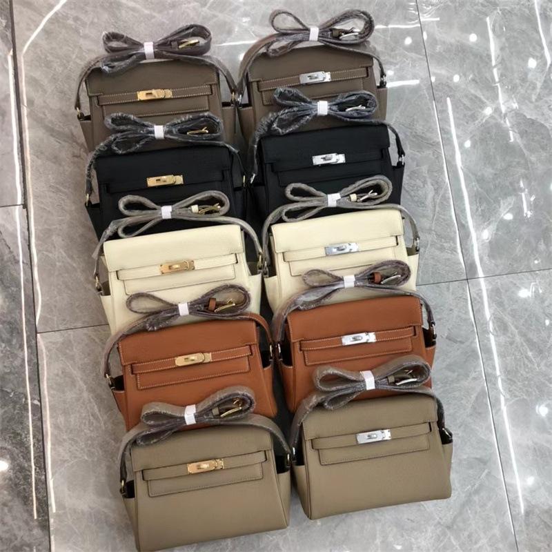 The first layer of cowhide TOGO cowhide KL bag women's versatile retro mailman bag spring senior feeling shoulder messenger bag