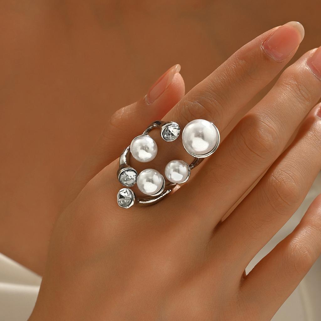 Pearl ring set European and American retro imitation pearl niche irregular high-end ring jewelry women