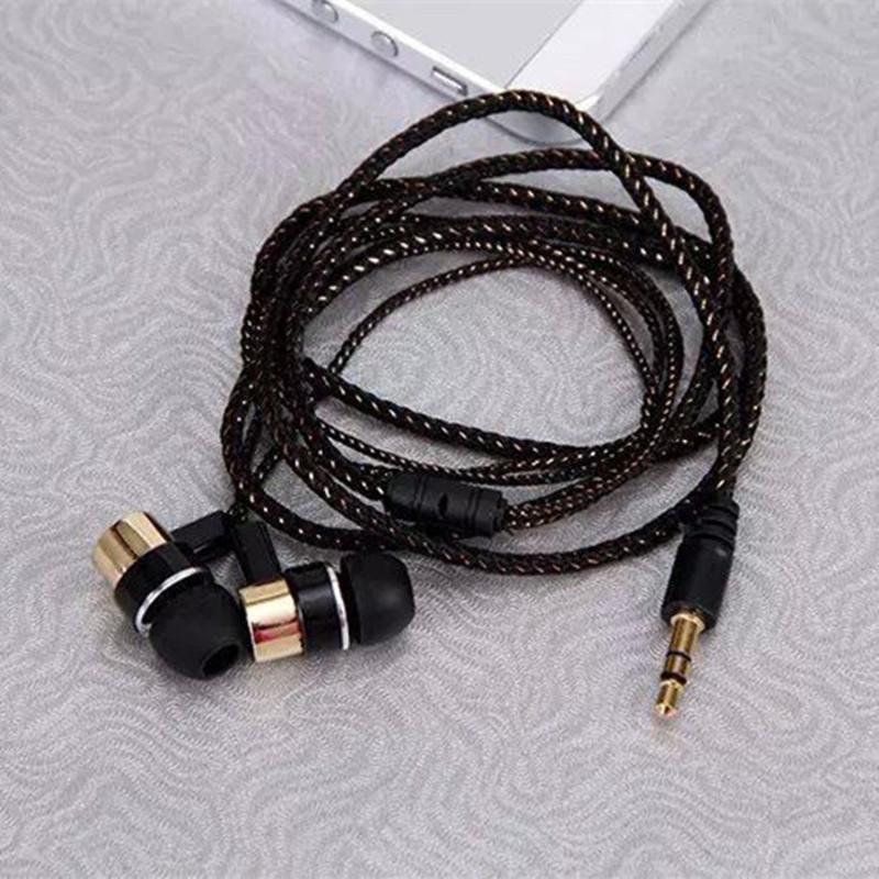 Wired In-Ear Earphones Stereo Bass Sound Noise Cancelling Headphones with Mic for Sports Gaming Commute