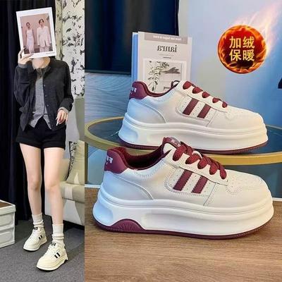 Muffin dicksohlige Samt kleine weiße Schuhe Damen Herbst und Winter neu weichsohlige Damenschuhe vielseitige Sport- und Freizeit-Board-Schuhe