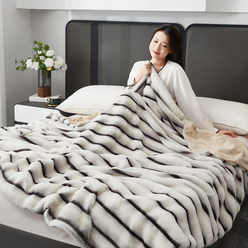 Maillard Faux Rabbit Fur Keep Warm Blanket Autumn Winter High-end Thick Comfortable Bed Blanket for Throw Soft Fluffy Sofa Cover