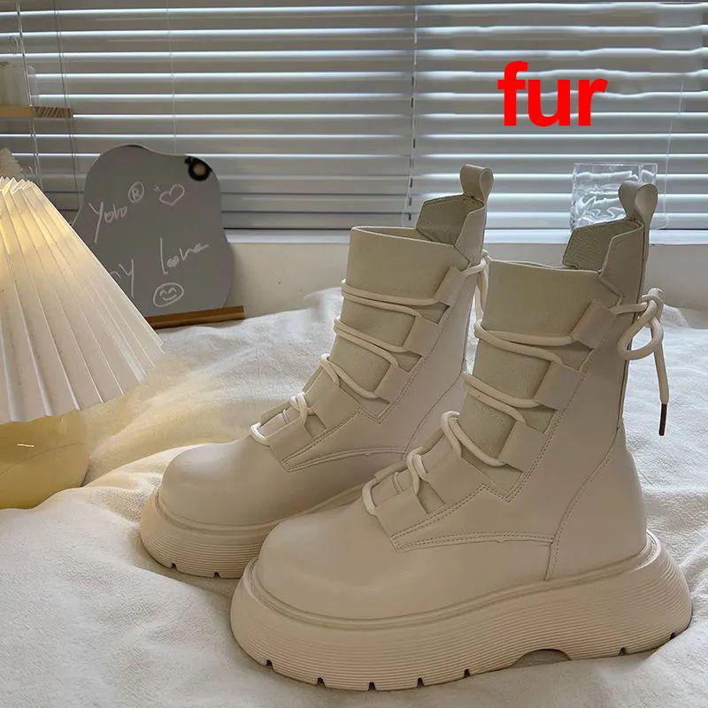 Women Boots British Style Autumn and Winter Skull Rivets Martin Boots Women Short Leather Boots Vintage Lady Ankle Shoes