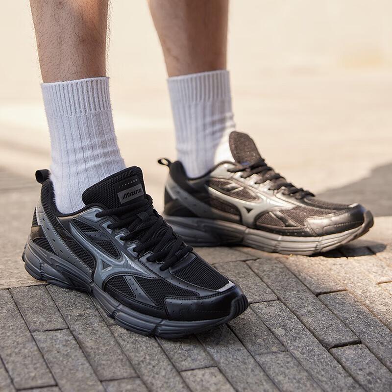 Mizuno D1GH2230-01 Unisex Running & Casual Shoes