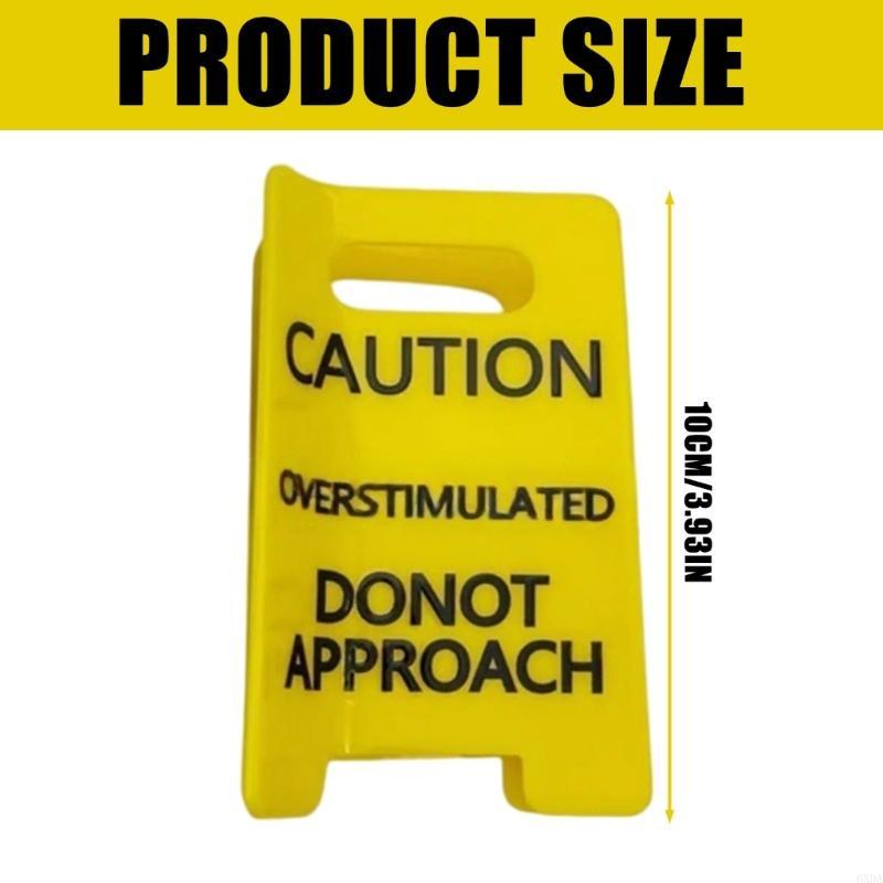 Überstimuliert Warnschild Haarspange Lustiges Accessoire für feines Haar in leuchtendem Gelb und Schwarz Fettdruckdesign