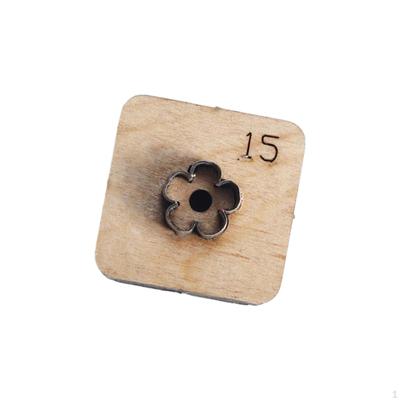 Elegant Floral Leather Cutting Die - Versatile Craft Tool for Bag Accessories and Keychains