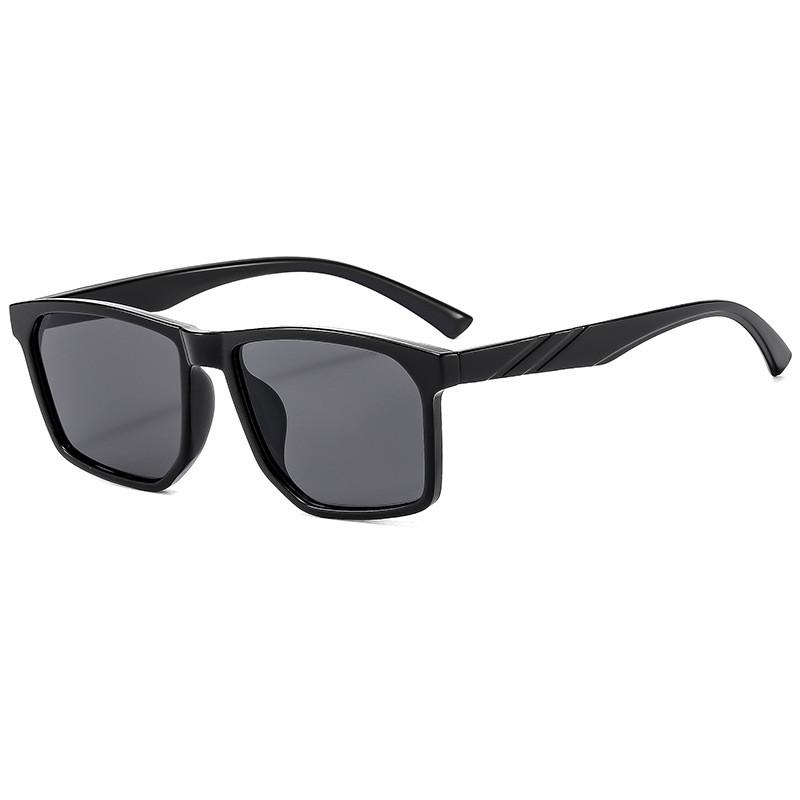 

Geometric Black Frame Fashion Sunglasses With Ac Lenses For Travel And Party Use A