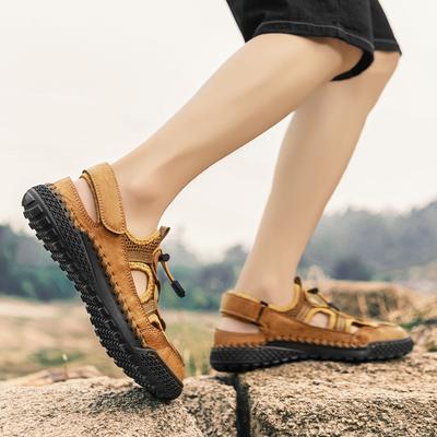 Freizeit-Laufschuhe Ausgehöhlte Herren-Sandalen Rutschfeste Sandalen für Herren Lässige Leder-Sommerschuhe Atmungsaktive Tägliche Strandschuhe