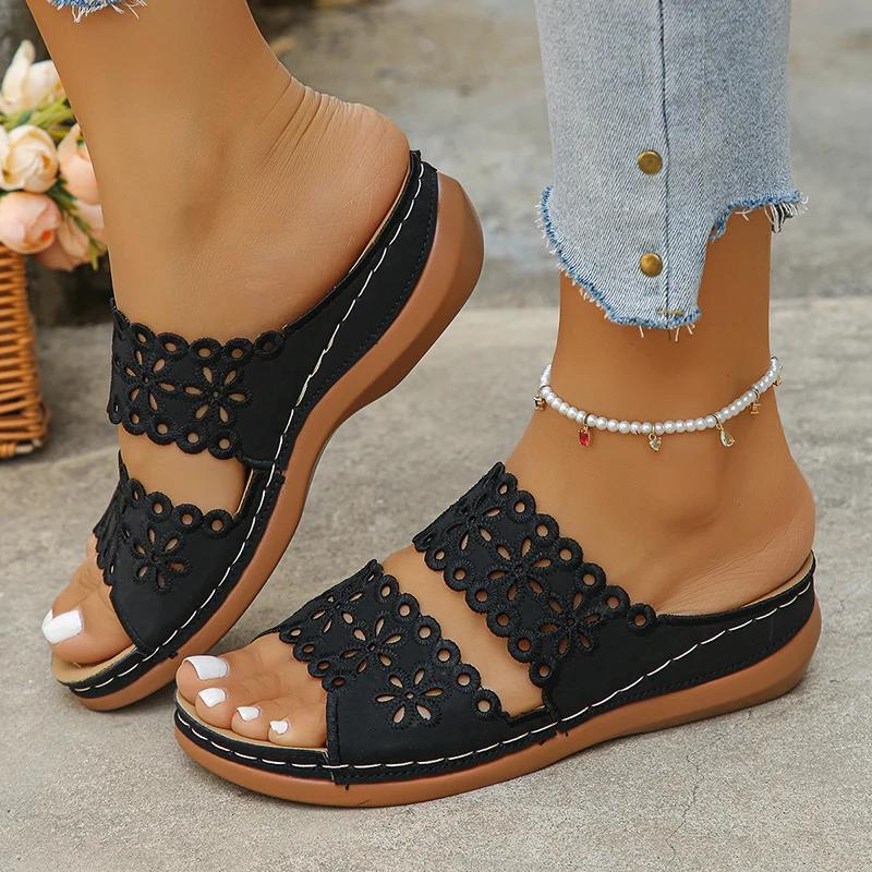 Fashion Hollow Out Flower Wedge Sandals for Women Summer 2025 Comfortable Non Slip Beach Shoes Woman Lightweight White Platform Slippers