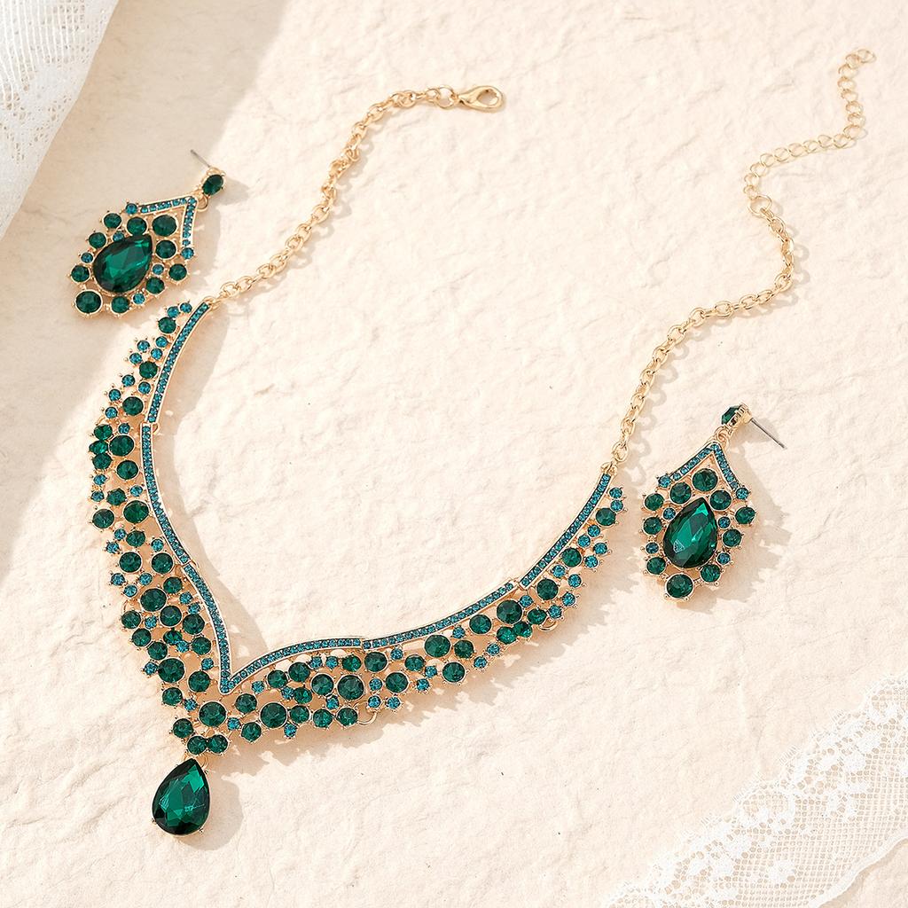 European and American Retro Necklace Earrings Set Bridal Wedding Banquet Dress Accessories Exaggerated Luxury Ruby Two-piece Set 2026