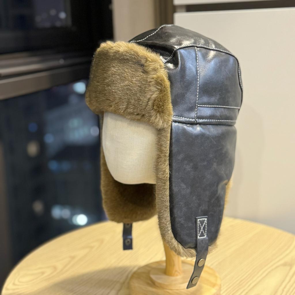 New thickened leather aviator hat for men, winter warm outdoor cycling ear-protecting cotton hat, faux cowhide hat, trendy
