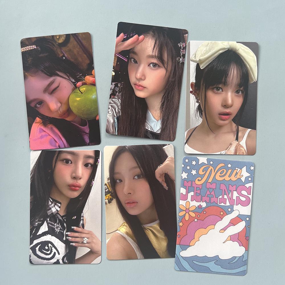 NJ Group s New Album  Get Up  Photocards - Random Whale Girl Edition (NEWJ) 421