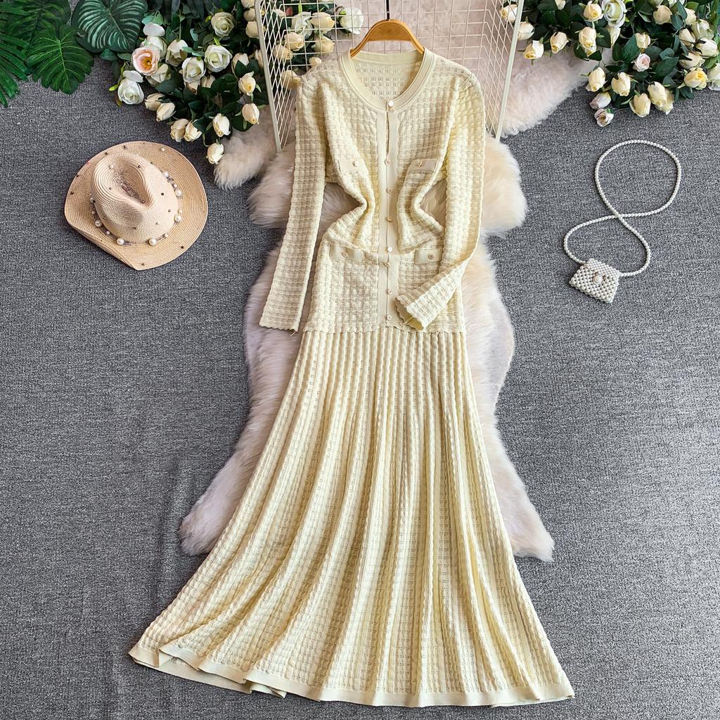High-end celebrity elegant and sexy single-breasted crew neck dress women's new texture knitted hollow fishtail dress