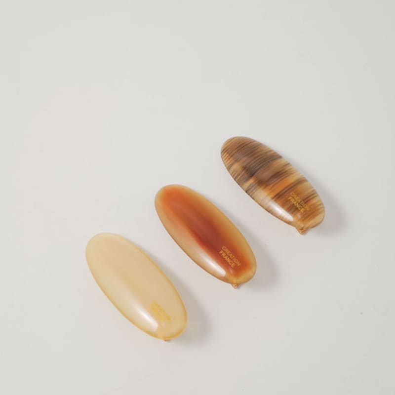 

objet213 Beige Mood Beetle Clip (3 colors) 3. Pearl Beige