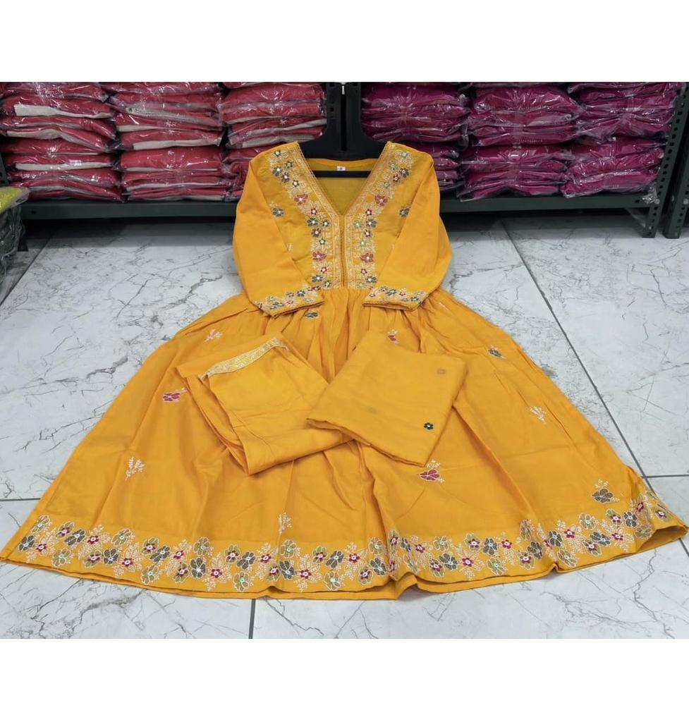 Beautiful Embroidered Kurta Pant Dupatta Set Indian Women Bollywood Salwar Kameez