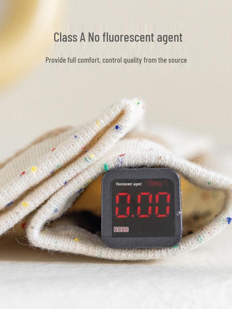 Cute Children's Mid-Calf Cotton Socks for Girls - Cartoon Bear and Dot Design for Spring, Autumn, and Winter.