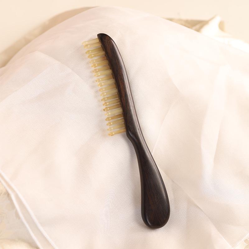 Массажная расческа для кожи головы из фиолетового сандала, двухрядная, из рога овцы