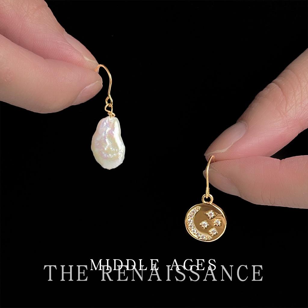 French Baroque special-shaped freshwater pearl earrings asymmetrical smiley face zircon earrings