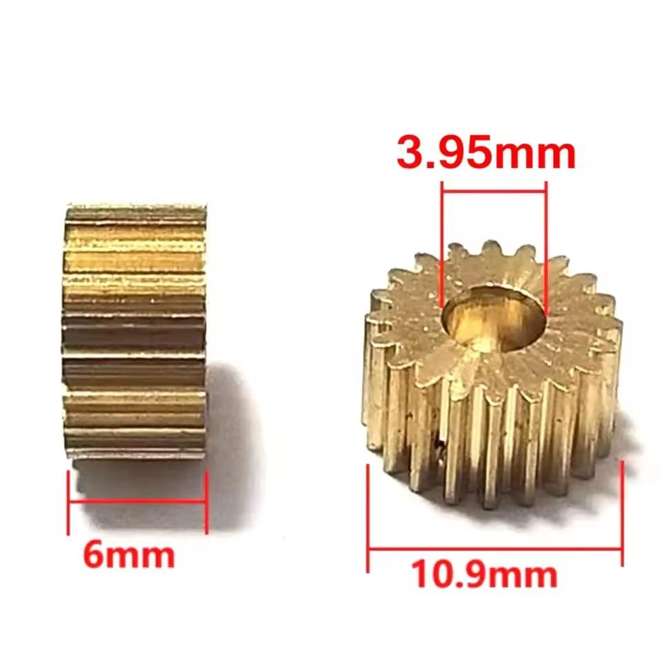 3pcs 0.5M Copper Spur Gear Set: 8T/10T/20T/24T, 1.95mm/3.95mm/2.51mm Bore Precision Brass Gears for DIY Models