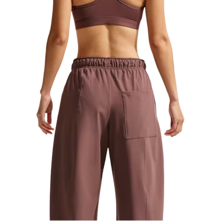 Nike One Women's Dri-FIT Woven Wide-Leg Pants IQ0343-502