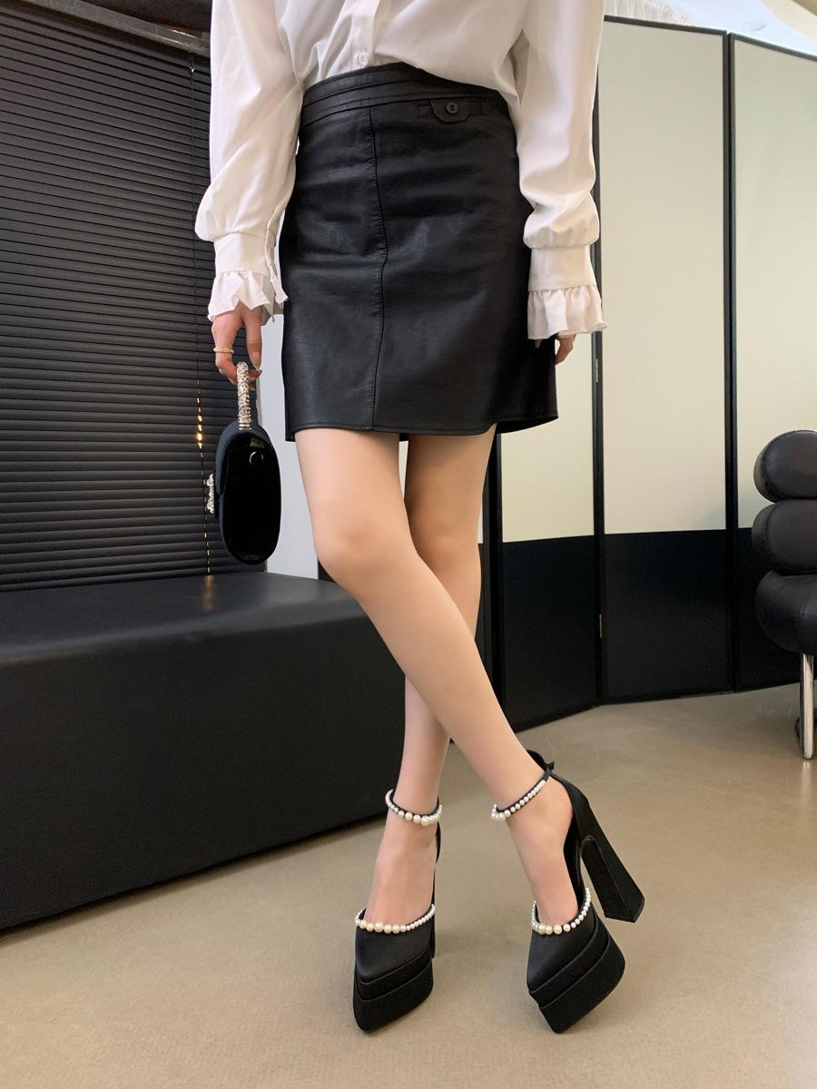 

подиумные туфли-лодочки со стразами на толстом каблуке с острым носком и вырезами, сандалии на супервысоком каблуке, водонепроницаемая платформа, ненависть к ощущению запредельно высокого каблука 39 чёрный