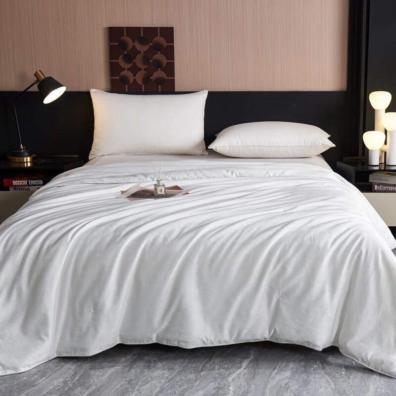 HODO All-Season Corn Fiber Blend Quilt