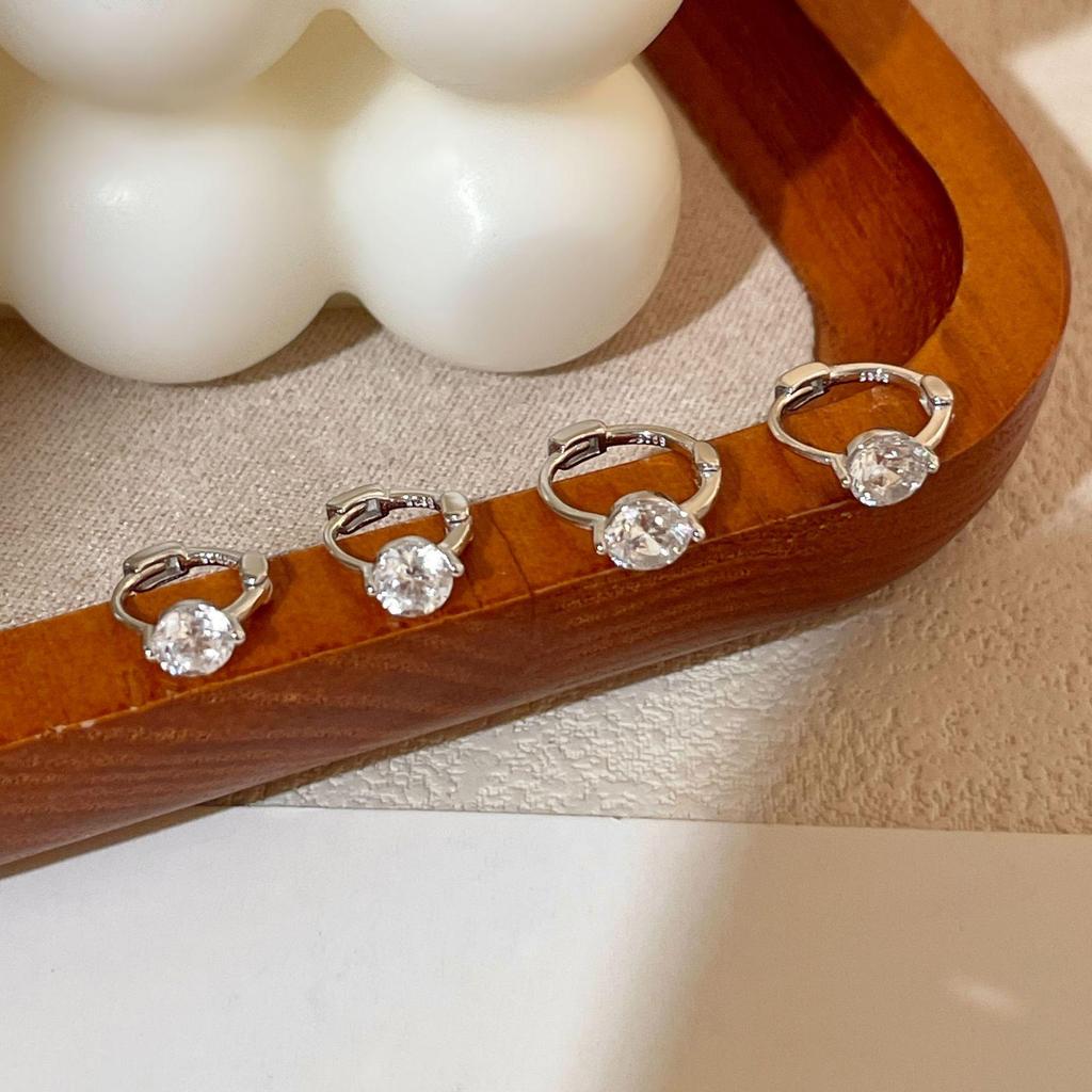 S925 Sterling Silver Minimalist Diamond Ear Cuffs for Women - Exquisite, Stackable, and High-End Japanese Ear Jewelry