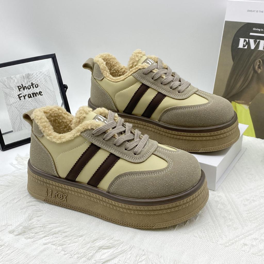 Thick-soled velvet German training shoes women's 2025 winter new high retro lace-up sports and leisure board shoes bread cotton shoes