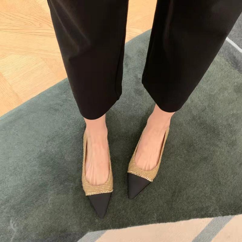 Fashion Flat Shoes for Women's Spring and Autumn New 2025 Spring Autumn Chain Pointed Shallow Mouth Flat Bottom Temperament Single Shoe