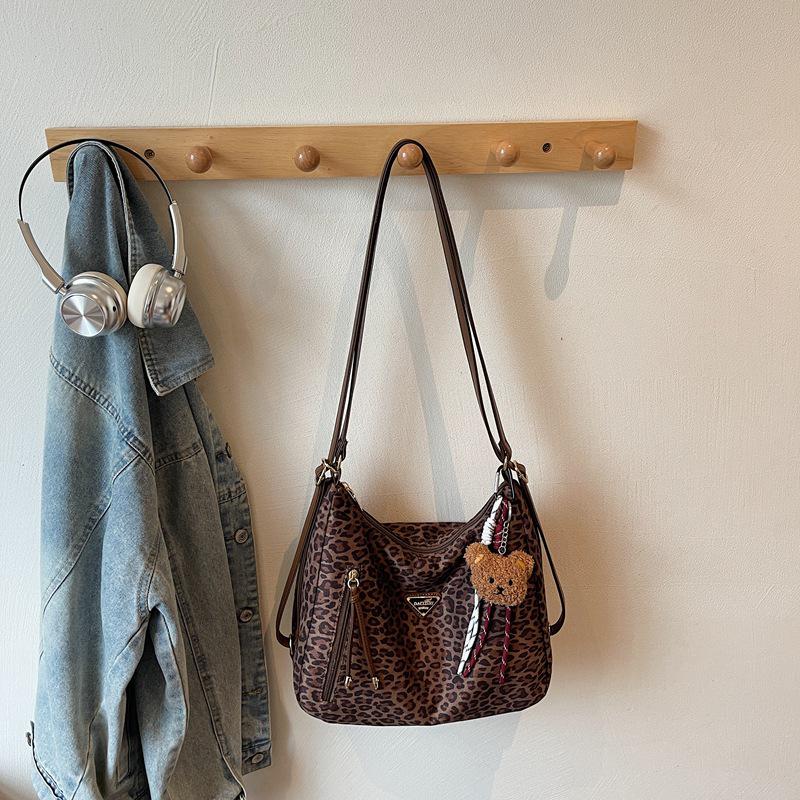 

Women s Retro Suede Tote Bag - Trendy, Large Capacity Shoulder & Crossbody Bag Without Pendant кавовий