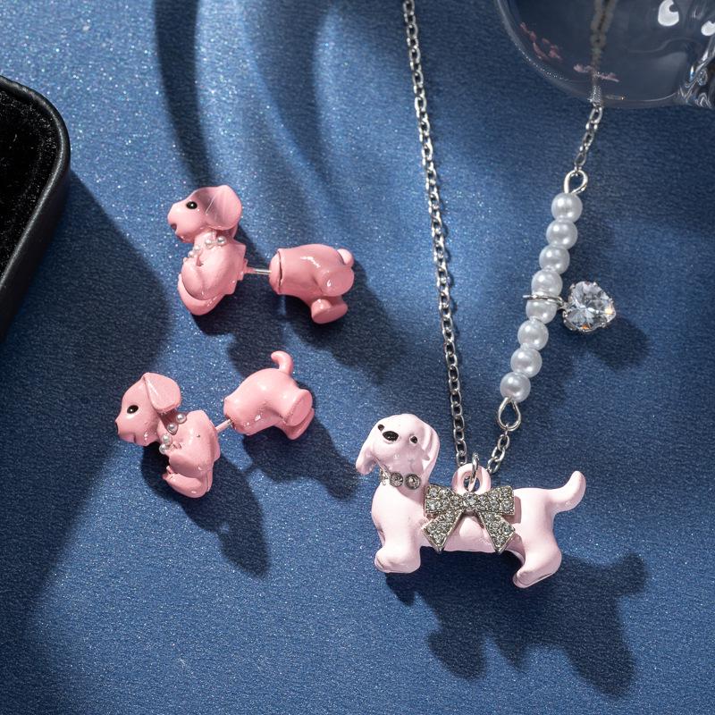 Zhao Lusi-Inspired Pink Dachshund Bow Pendant Necklace - Cute, High-End Fashion Jewelry for Women
