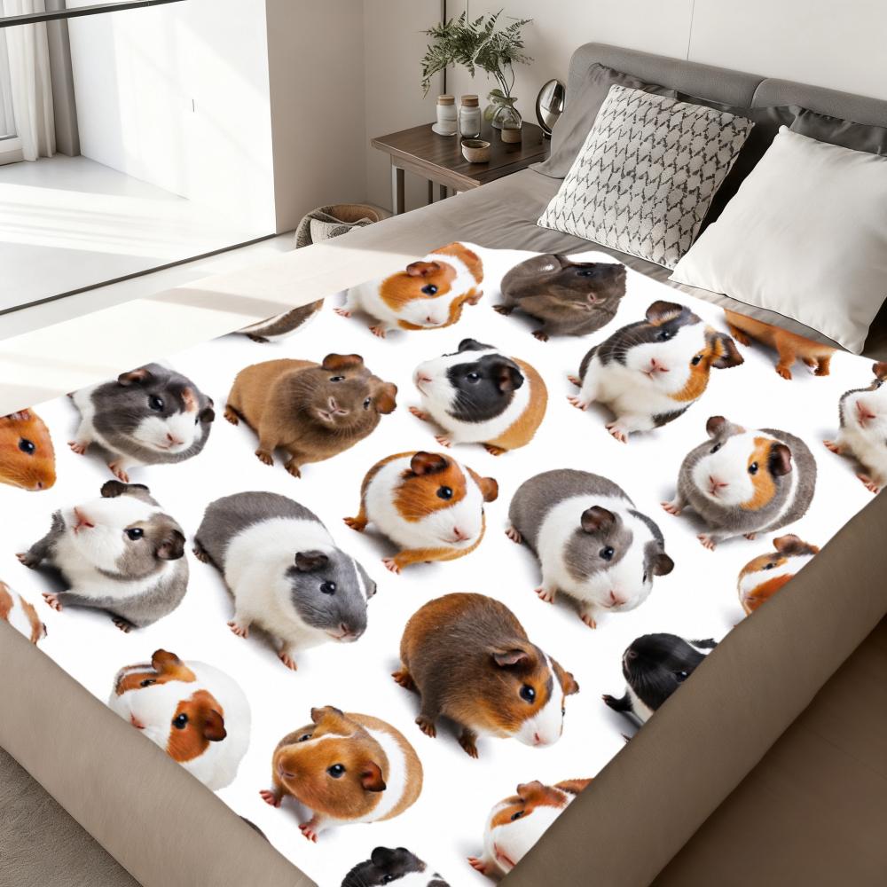 Cute Guinea Pig Pattern Flannel Throw Blanket Adorable Pet Guinea Pig Print Soft Sofa Bed Blanket