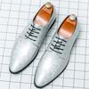Luxury New Men's Charm White Lace Up Patent Leather Oxford Shoes Designer Formal Wedding Prom Dress Homecoming Footwear