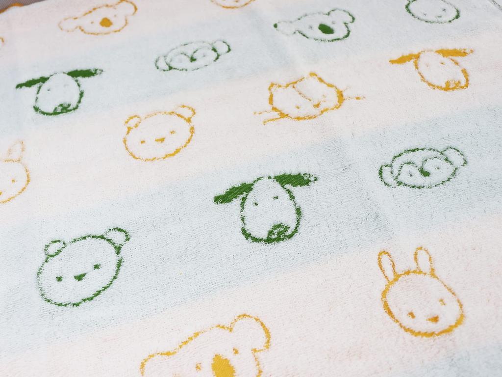 Seigan Swaddle Baby Japanese Pure Cotton Baby Pile Gauze Towel Yellow 70 x 70cm Colorful Animal YE Approx. ACCA-250