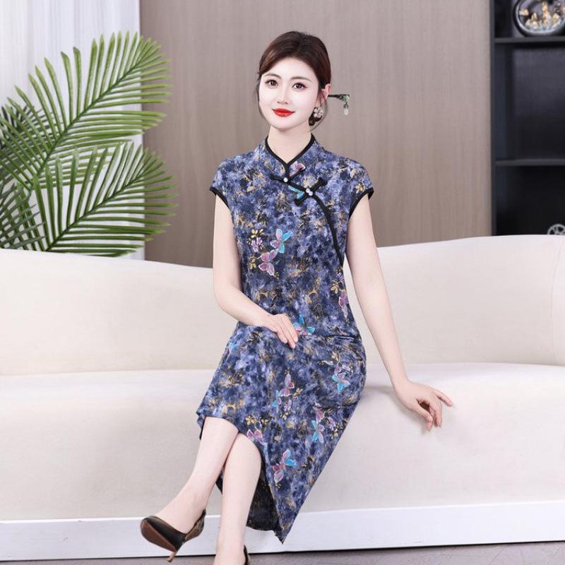 Summer Cheongsam Dress for Middle-Aged Moms (50-60) - Flattering Fit for a Stylish Look
