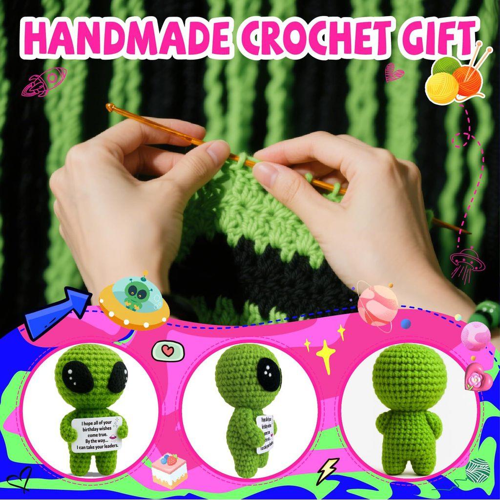Grünes Alien Positives Häkeltier Puppe Mit Karte Schreibtischschmuck Emotionale Unterstützung Handgefertigt Gestrickt Aufmunterungsspielzeug