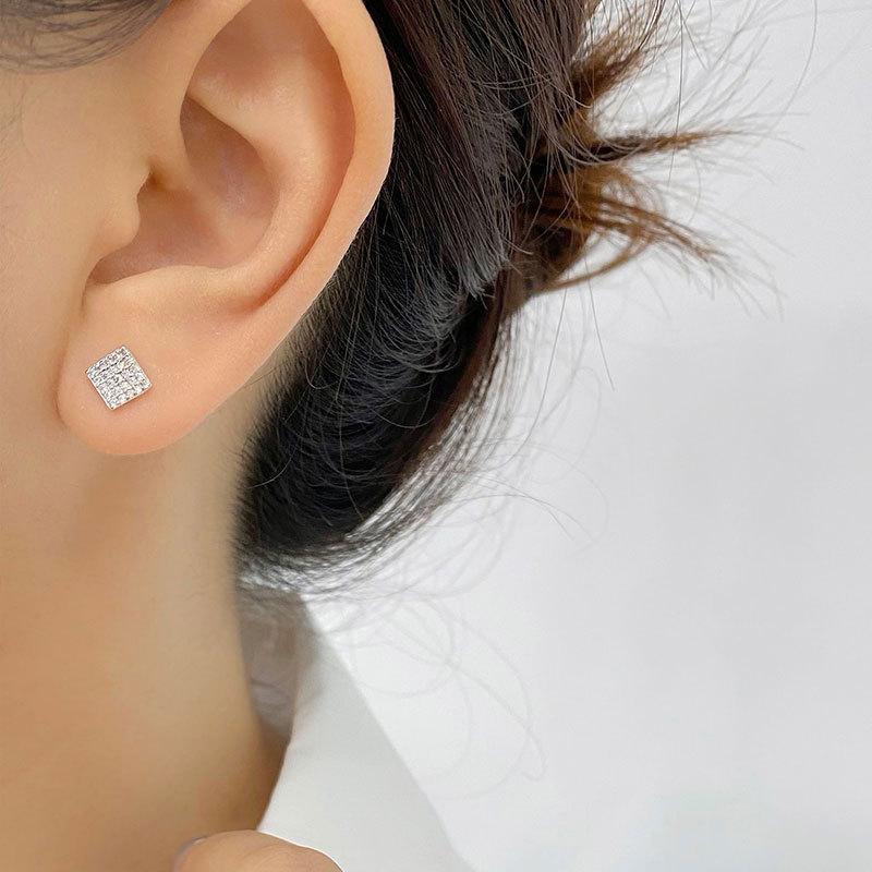 Malé čtvercové náušnice s diamanty Kroucené nepravidelné geometrické náušnice Náušnice s diamanty Studentské