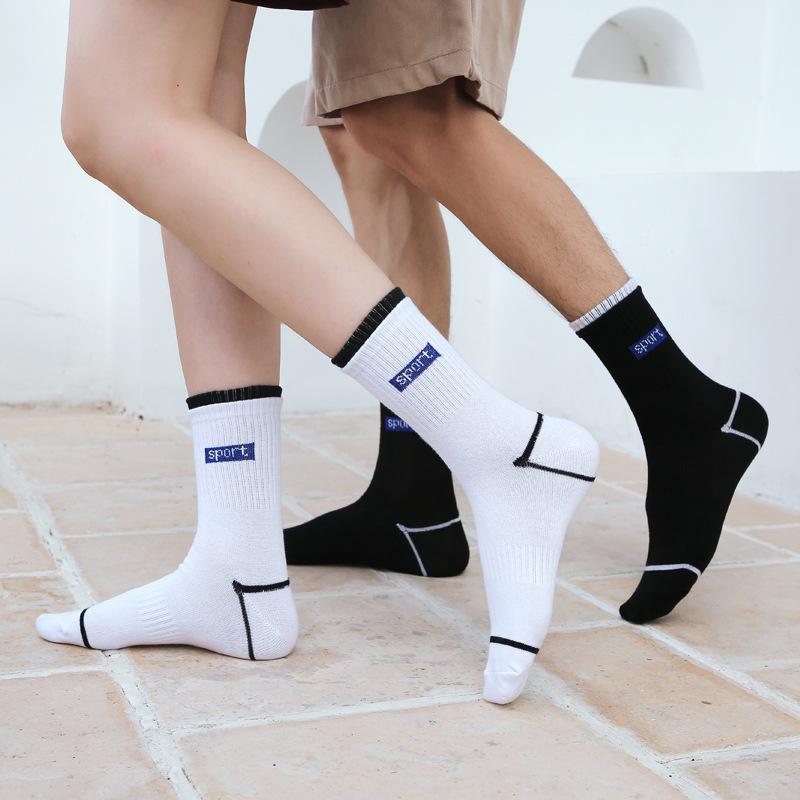 5/10 Pairs Couple's Socks with Letters Cute Black and White Mid Calf Socks Trendy Cotton Sports Socks Comfortable