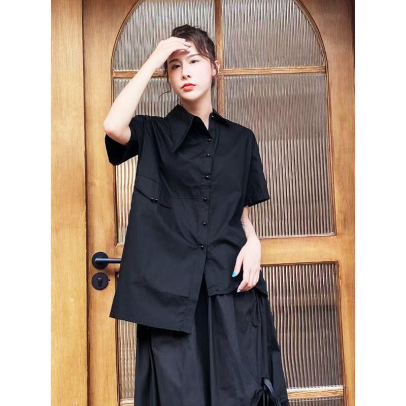 

Темное однобортное свободное платье-рубашка с коротким рукавом на лето Black M