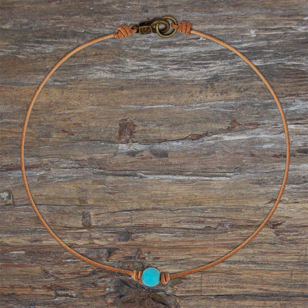 Ожерелье из бисера с камнем бирюзового цвета. Одна круглая бусина ручной работы на мягком — фото 6