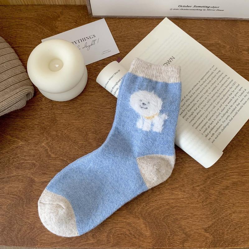 Winter Thick and Warm Ladies' Woolen Socks Featuring Cute Cartoon Puppies, Mid-calf Socks Suitable for Home Sleeping.