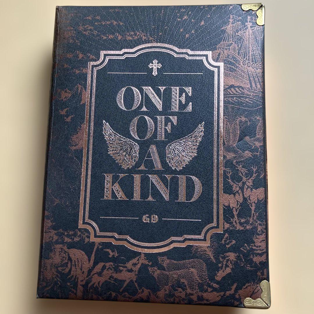 

[USED] G-DRAGON ONE OF A KIND CD BIGBANG