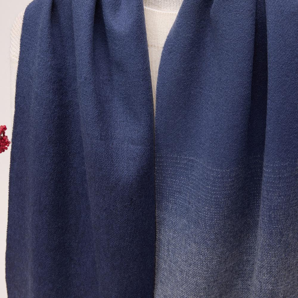 2025 Herren- & Damen-Verlaufwollschal - Vielseitiges, warmes 100% Reine Wolle Tuch