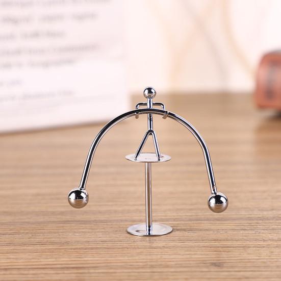 Mini Balancing Iron Men Toy Helicopter Weightlifter Horizontal Bar Guitar Man Physics Balance Toy Tumbler Kinetic Art Decompressive Desk Toy Home