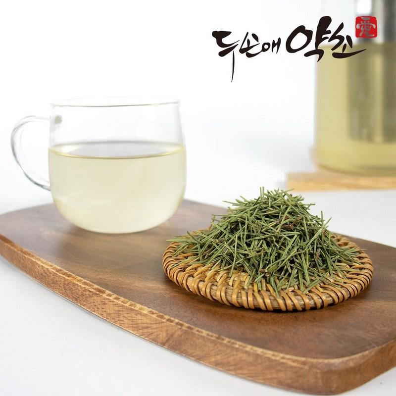 Zwei Söhne Kräuter Kiefernnadeln