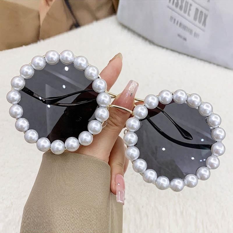 

2024 New Luxury Round Frame Pearl Sunglasses Women Men Ins Fashion Metal Wave Leg Gradient Sun Glasses Traveling Oculos UV400