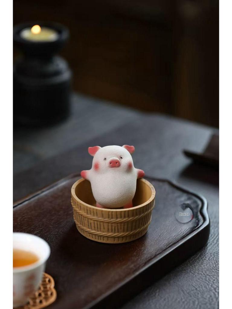 Yixing Zisha Tea Pet - Lying Flat Pig Zodiac Bathtub Ornament