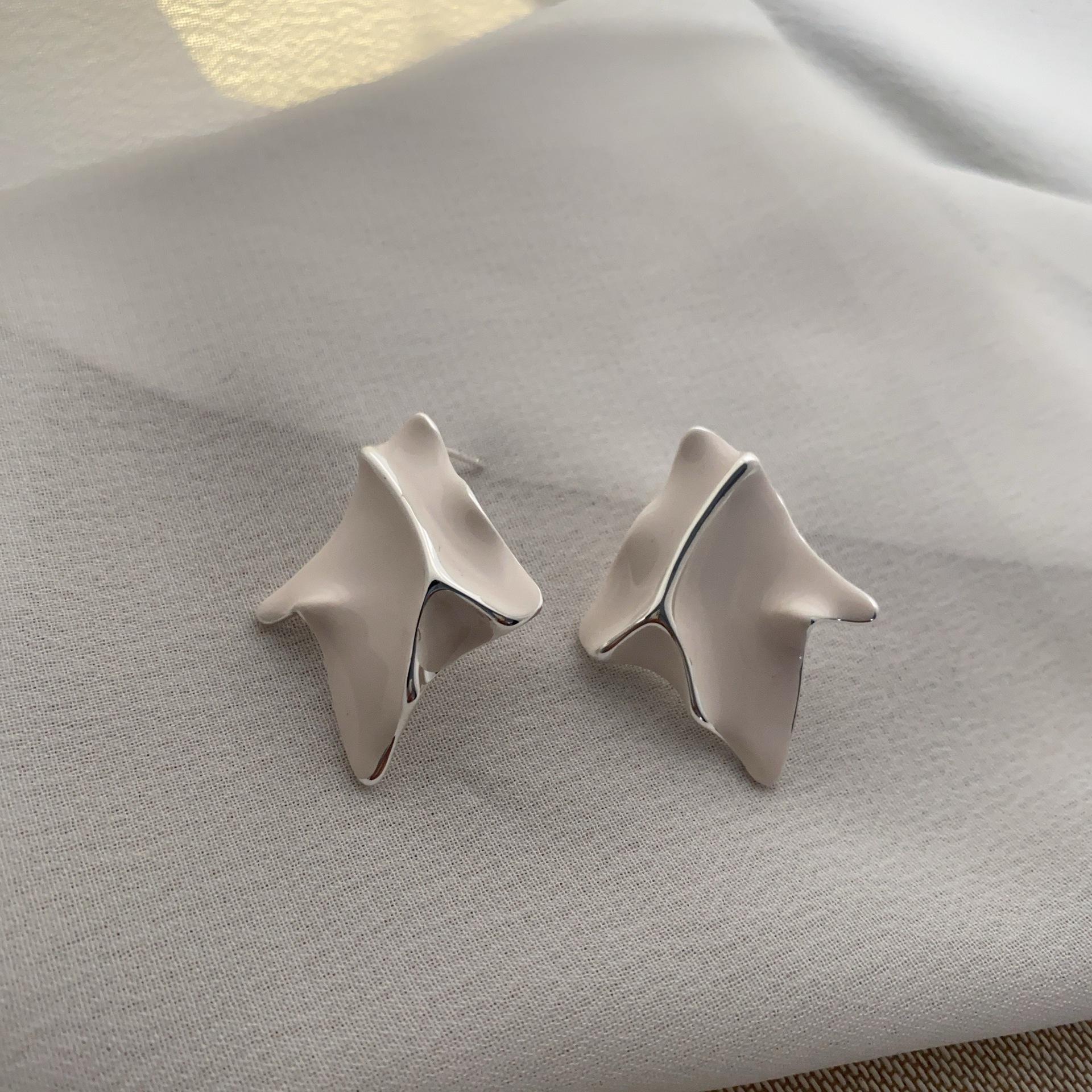 

Винтажные плиссированные металлические серьги-гвоздики с геометрическим узором «Холодный ветер», женские серьги-капельки