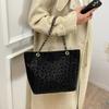 Fashion Leopard Print Shoulder Bag Women Large Capacity Crossbody Commuter Handle Bag Textured Casual and Simple Storage Bags